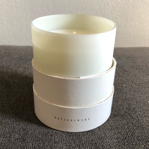 Pottery Barn Heirloom Matte Scent Collection Candle Santal Rosewood - Picture 5 of 5